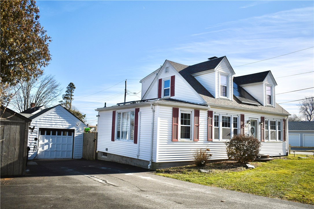 3075 East Main Road Portsmouth, RI 02871 - Photo 3 of 19