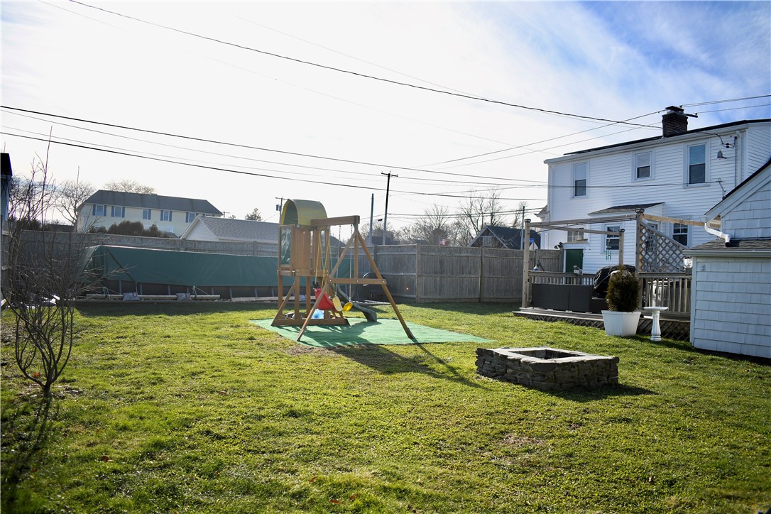 3075 East Main Road Portsmouth, RI 02871 - Photo 4 of 19
