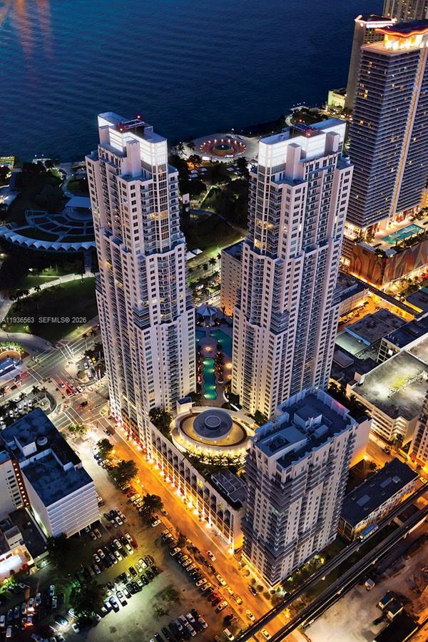 253 Northeast 2nd Street, Unit 4303 Miami, FL 33132 - Photo 22 of 35