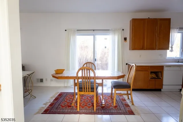 $3,900 | 13 Cottage Way, Fanwood, NJ 07023