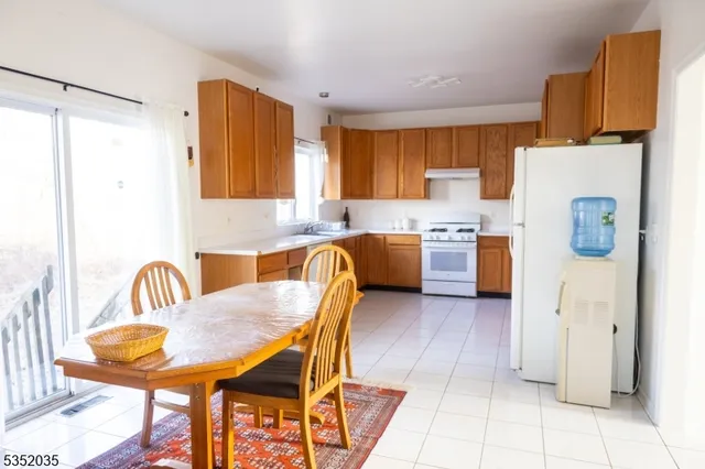 $3,900 | 13 Cottage Way, Fanwood, NJ 07023