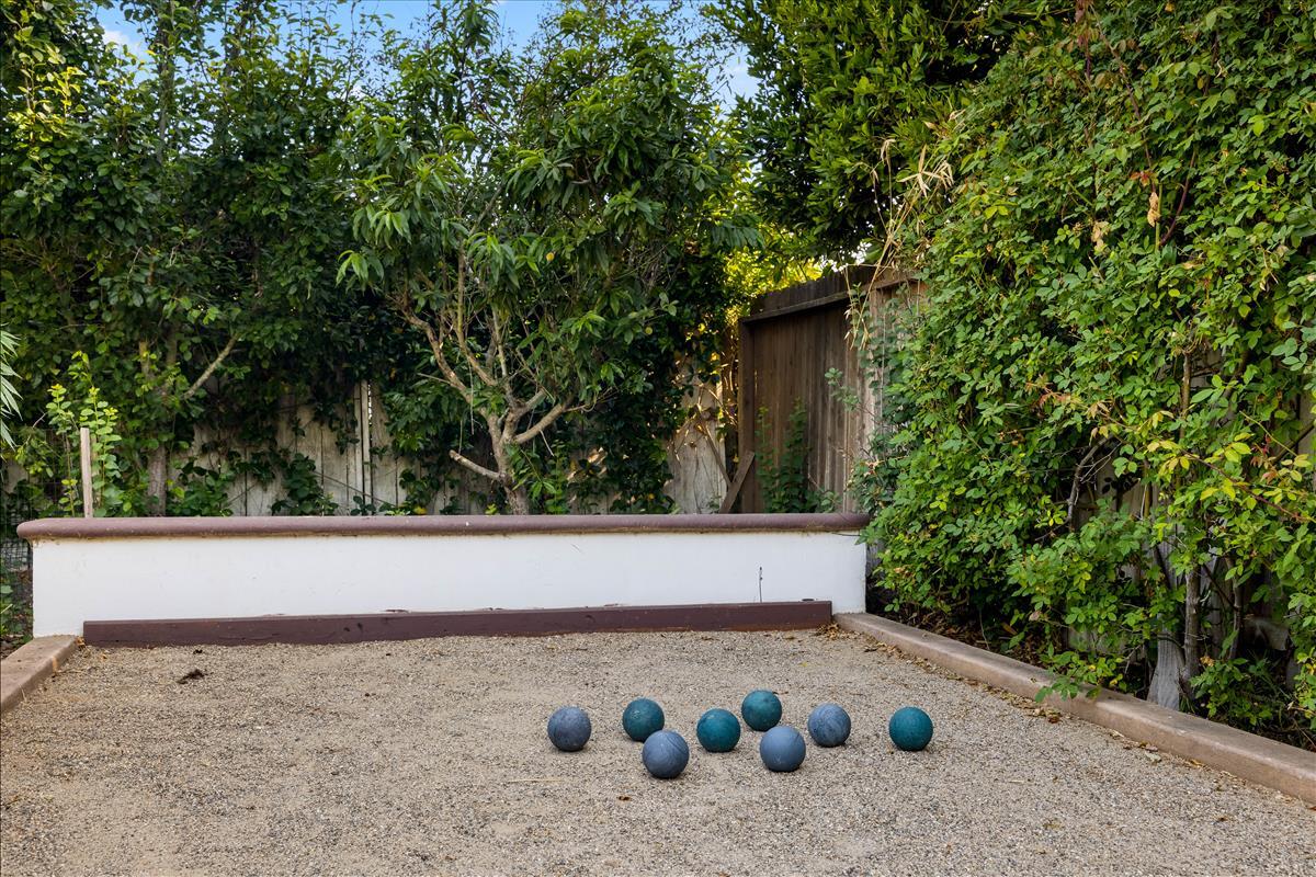 180 Nogal Drive Santa Barbara, CA 93110 - Photo 15 of 16 bocce
