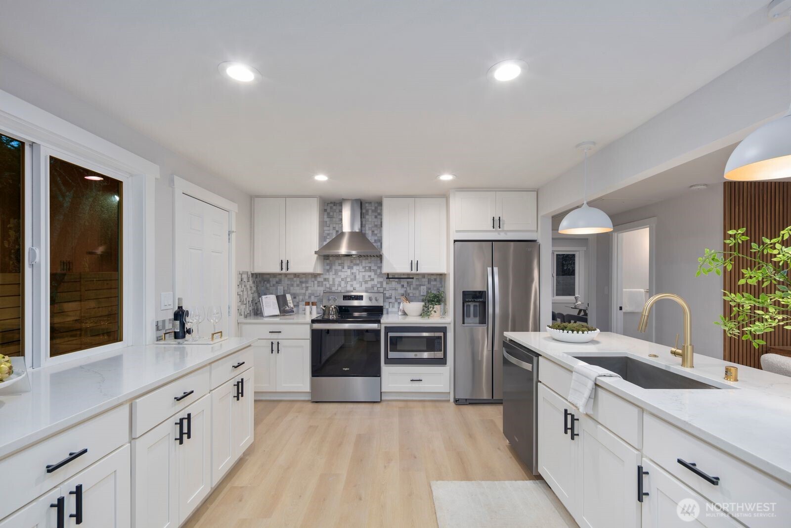 9029 4th Avenue Northwest Seattle, WA 98117 - Photo 12 of 30