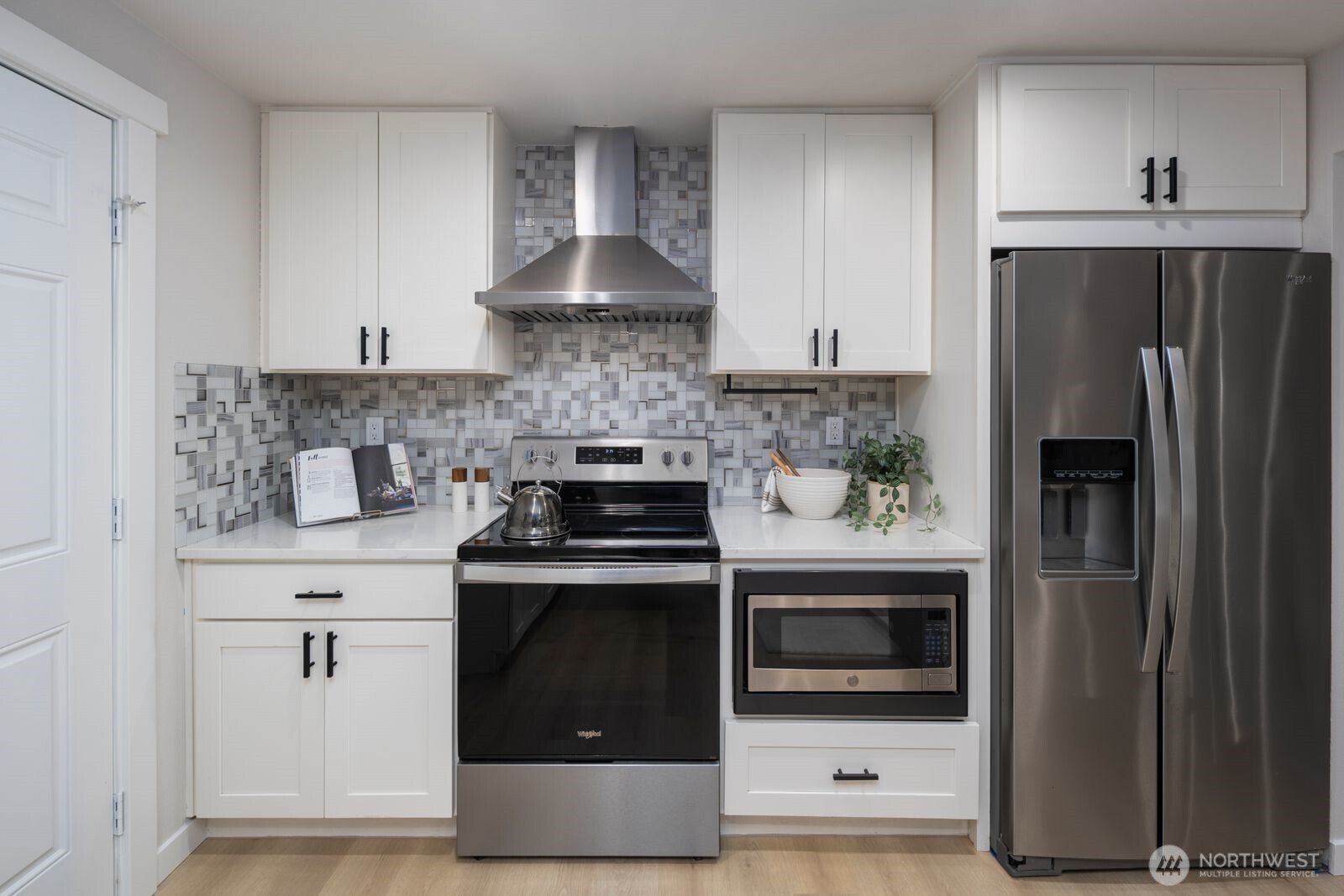 9029 4th Avenue Northwest Seattle, WA 98117 - Photo 14 of 30