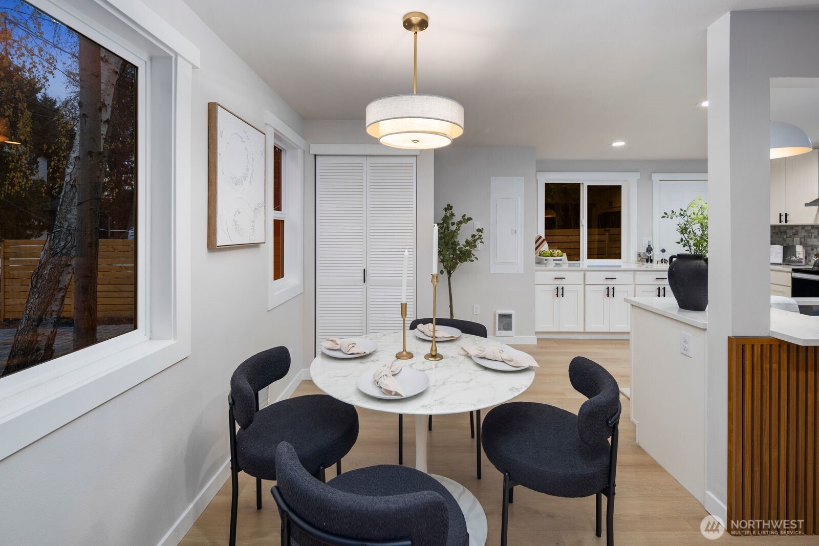 9029 4th Avenue Northwest Seattle, WA 98117 - Photo 17 of 30