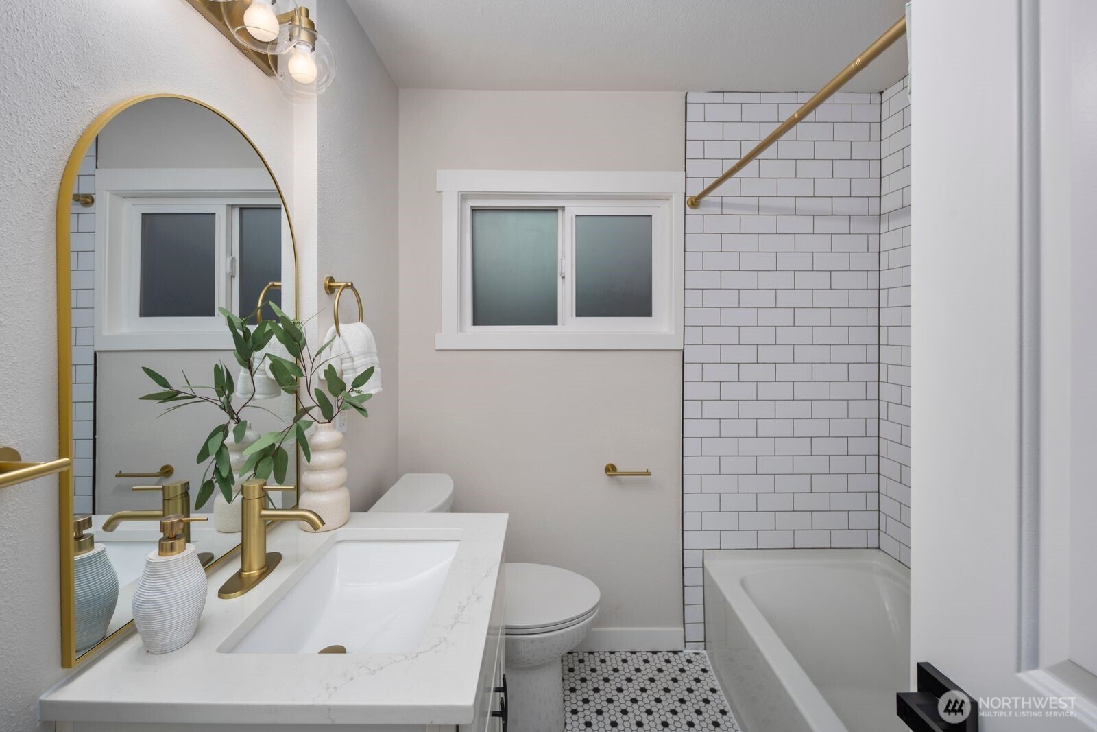 9029 4th Avenue Northwest Seattle, WA 98117 - Photo 24 of 30