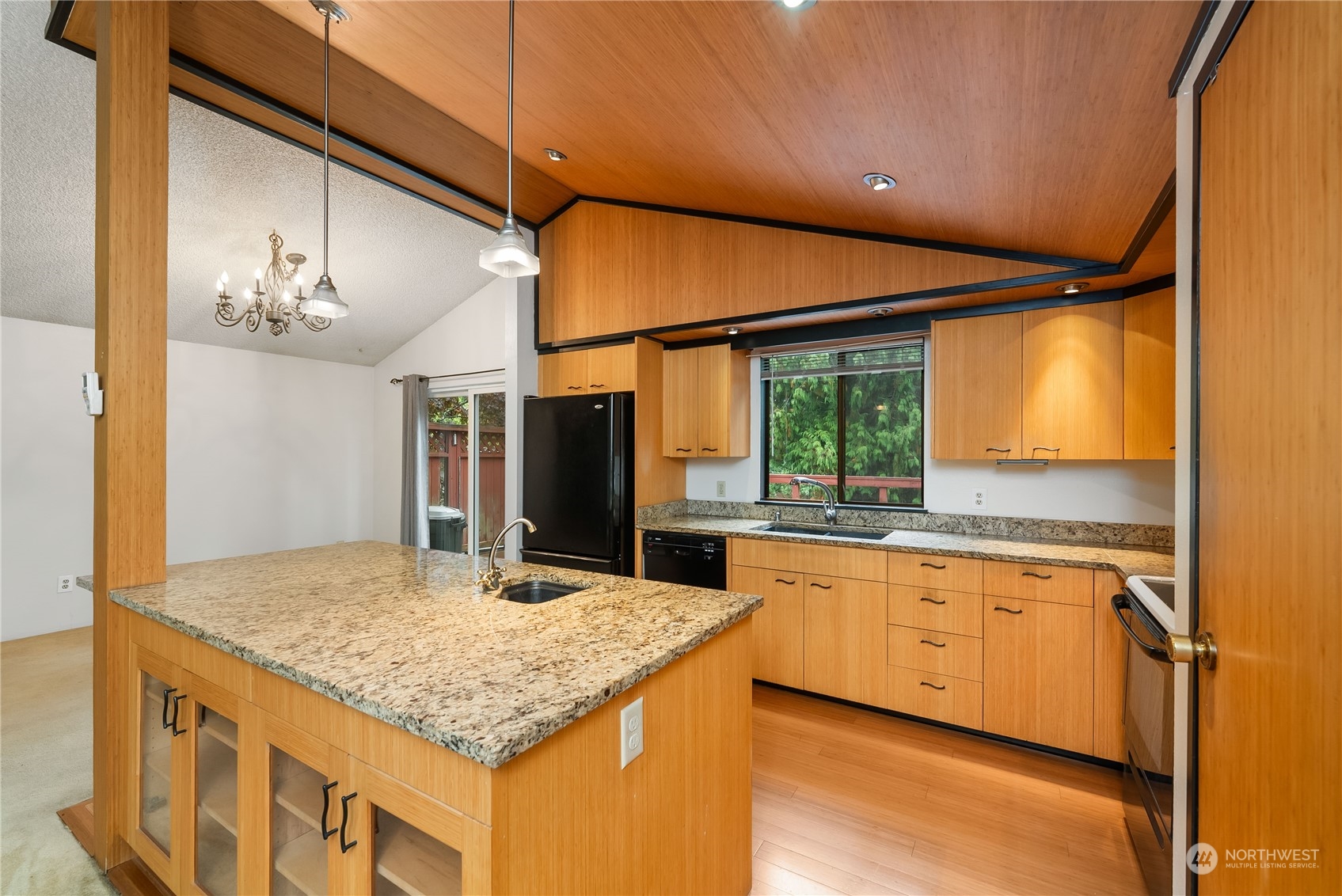3132 Locker Road Southeast Port Orchard, WA 98366 - Photo 8 of 40 Gallery Image 8