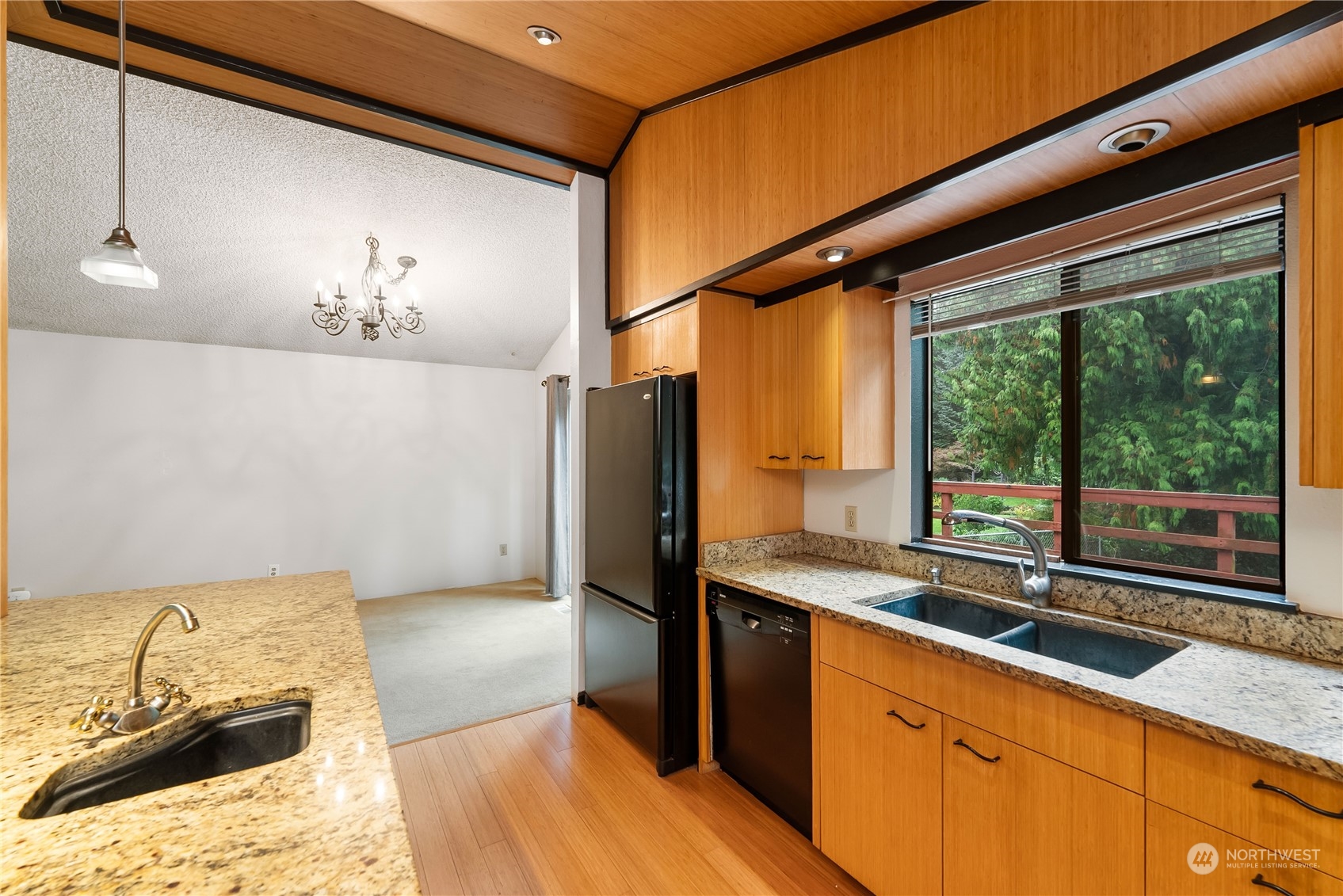 3132 Locker Road Southeast Port Orchard, WA 98366 - Photo 10 of 40 Gallery Image 10