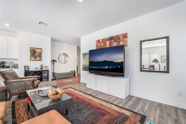 $385,000 | 324 Aravalli Crest Street, Henderson, NV 89015