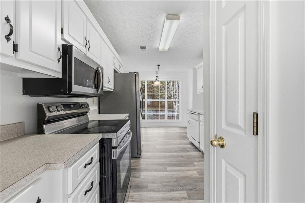 285 Chestnut Drive Covington, GA 30016 - Photo 7 of 34