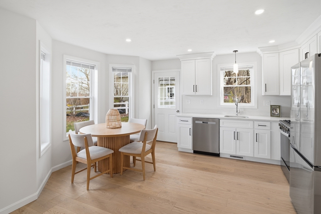 21 Ambrose Way, Unit 21 Shirley, MA 01464 - Photo 9 of 31