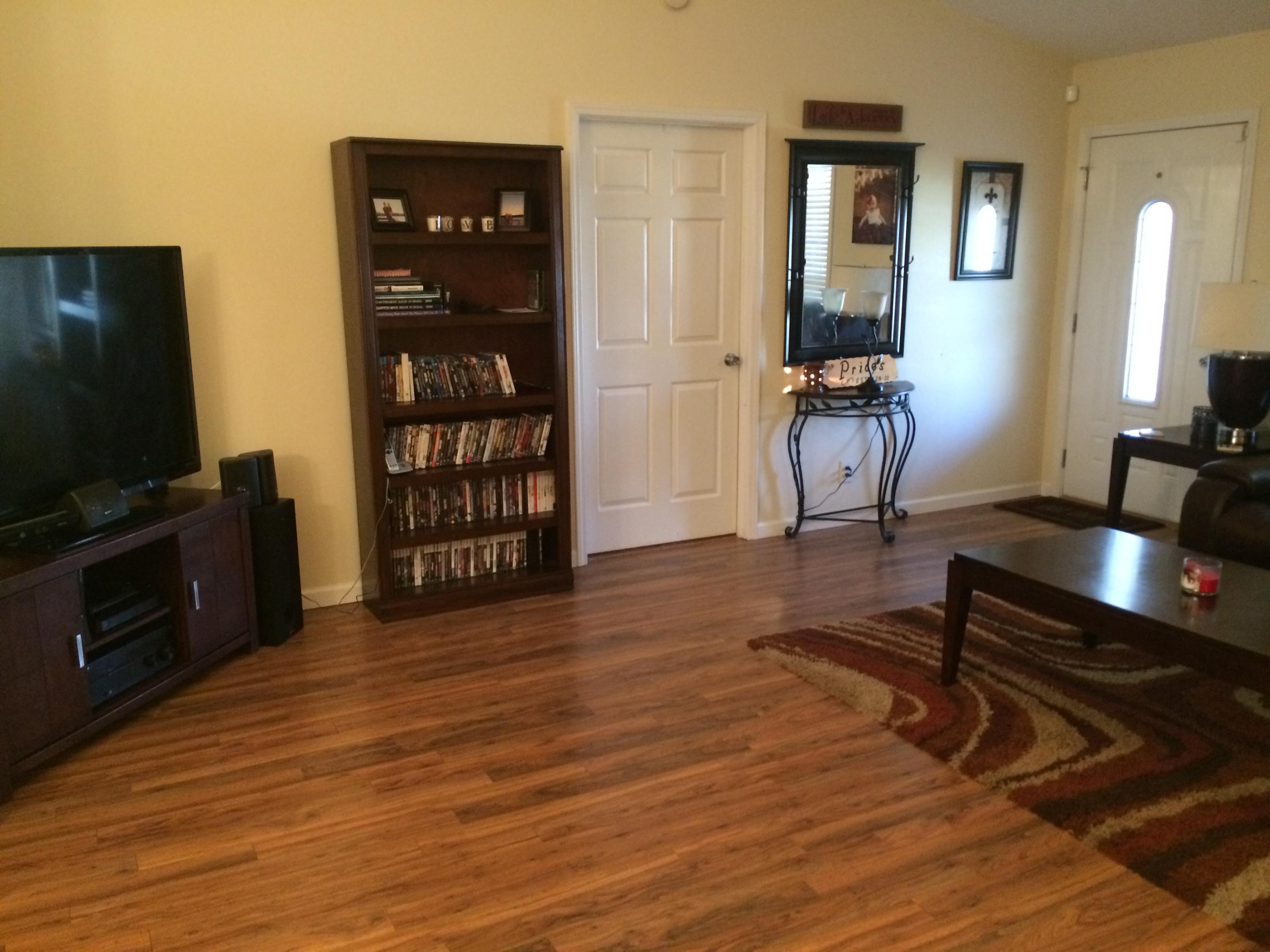 4-Living Room Front Entry