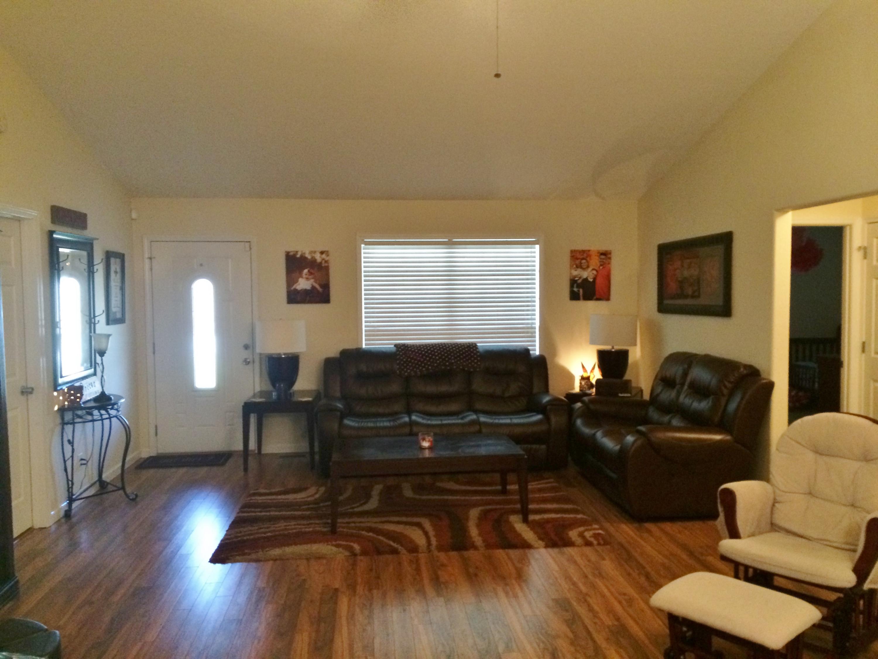 5-Living Room Additional View