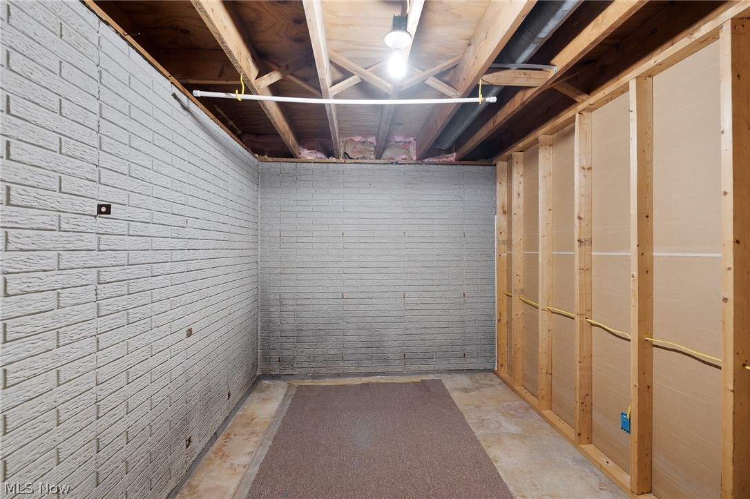 6720 Brookside Road Independence, OH 44131 - Photo 31 of 38 Storage space