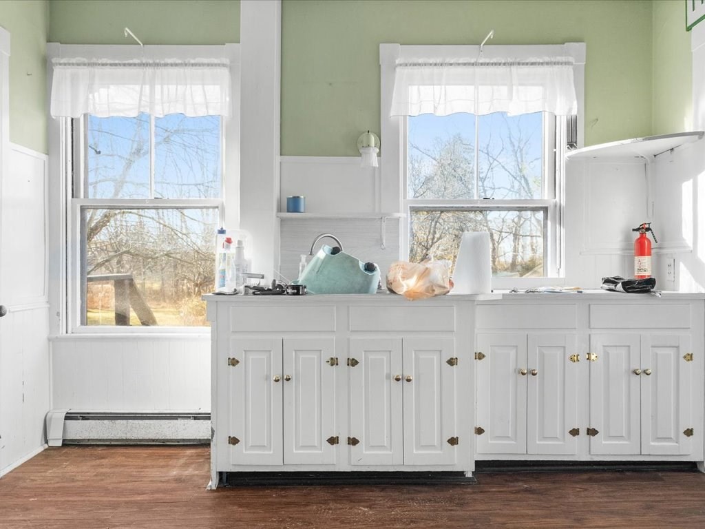 889 Gardners Neck Road Swansea, MA 02777 - Photo 16 of 31 Gallery Image 16
