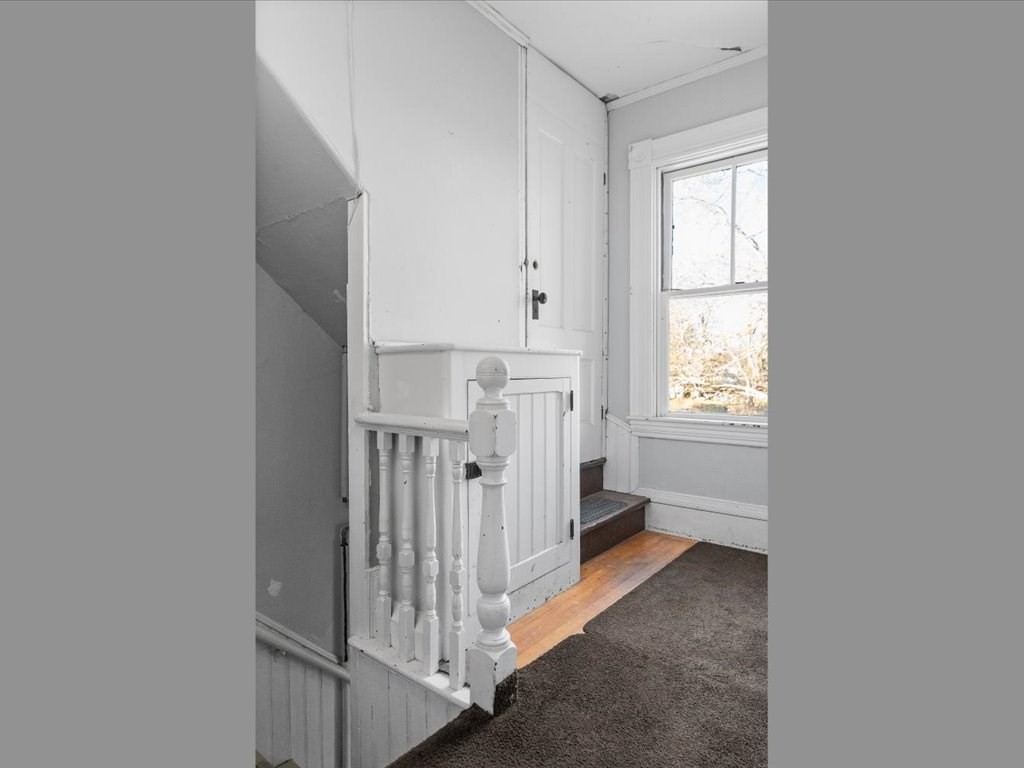 889 Gardners Neck Road Swansea, MA 02777 - Photo 19 of 31 Gallery Image 19