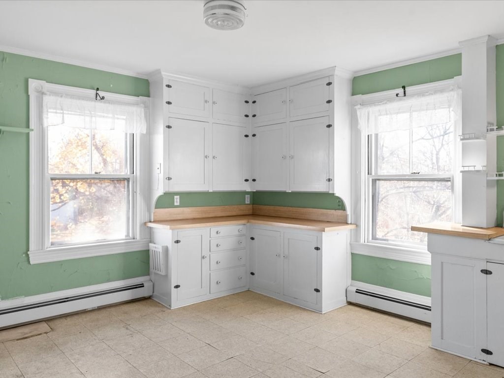 889 Gardners Neck Road Swansea, MA 02777 - Photo 20 of 31 Gallery Image 20