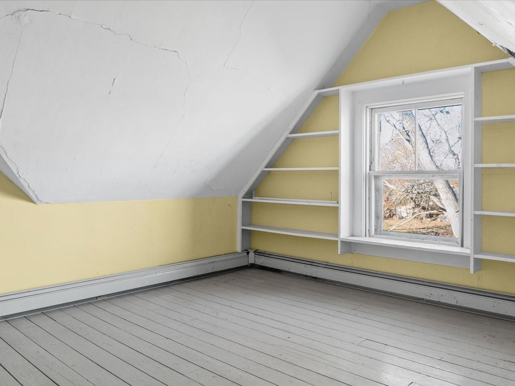 889 Gardners Neck Road Swansea, MA 02777 - Photo 27 of 31 Gallery Image 27