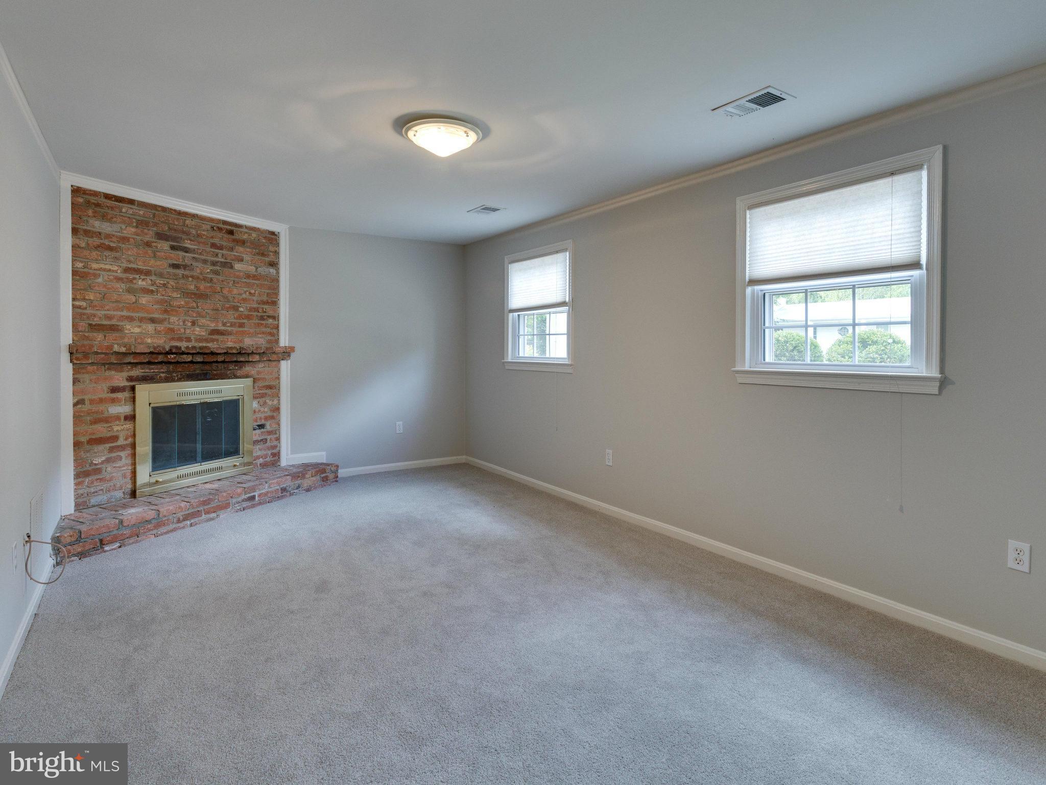 3612 Old Post Road Fairfax, VA 22030 - Photo 13 of 25 Family Room