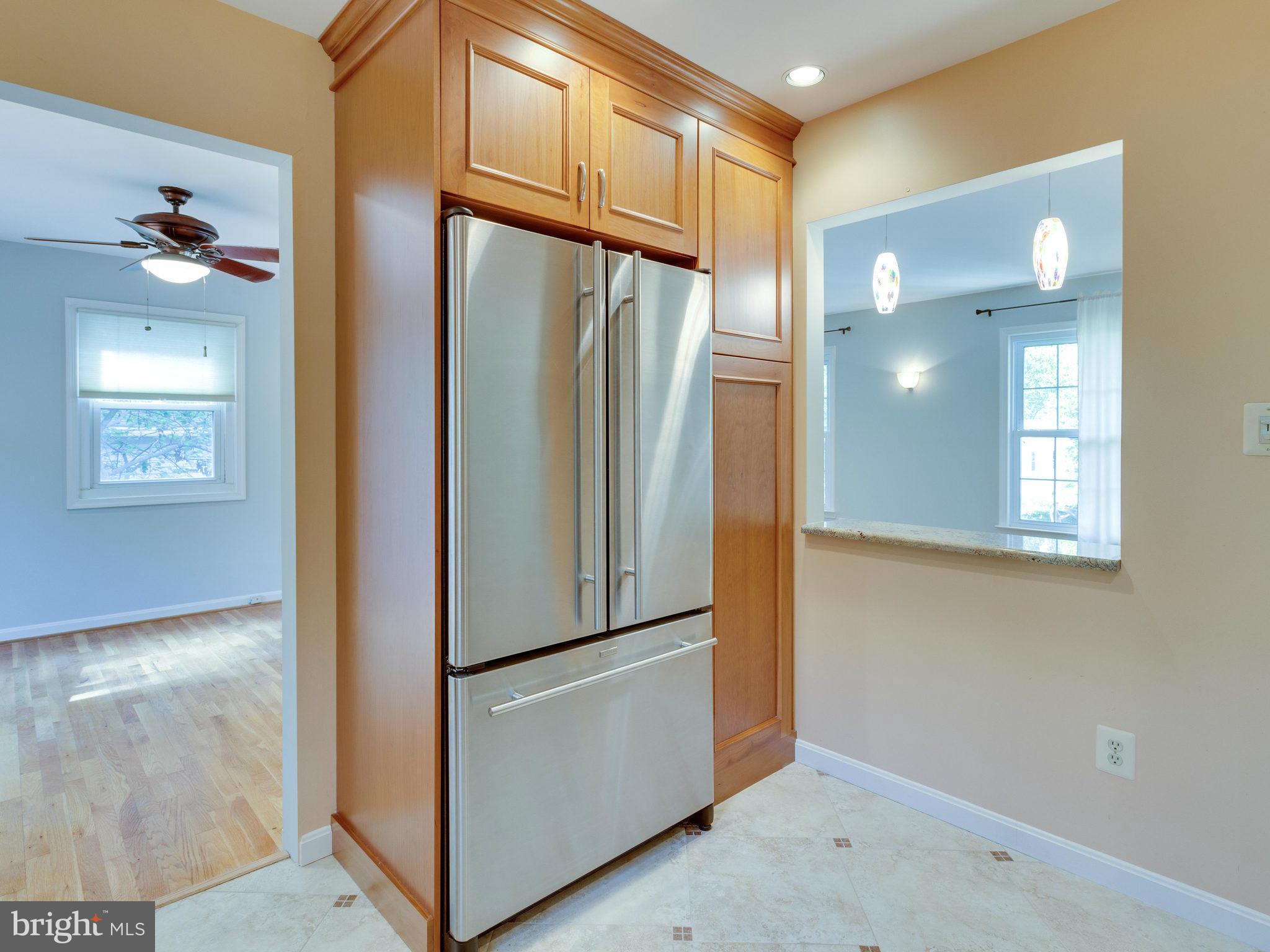 3612 Old Post Road Fairfax, VA 22030 - Photo 3 of 25 Kitchen