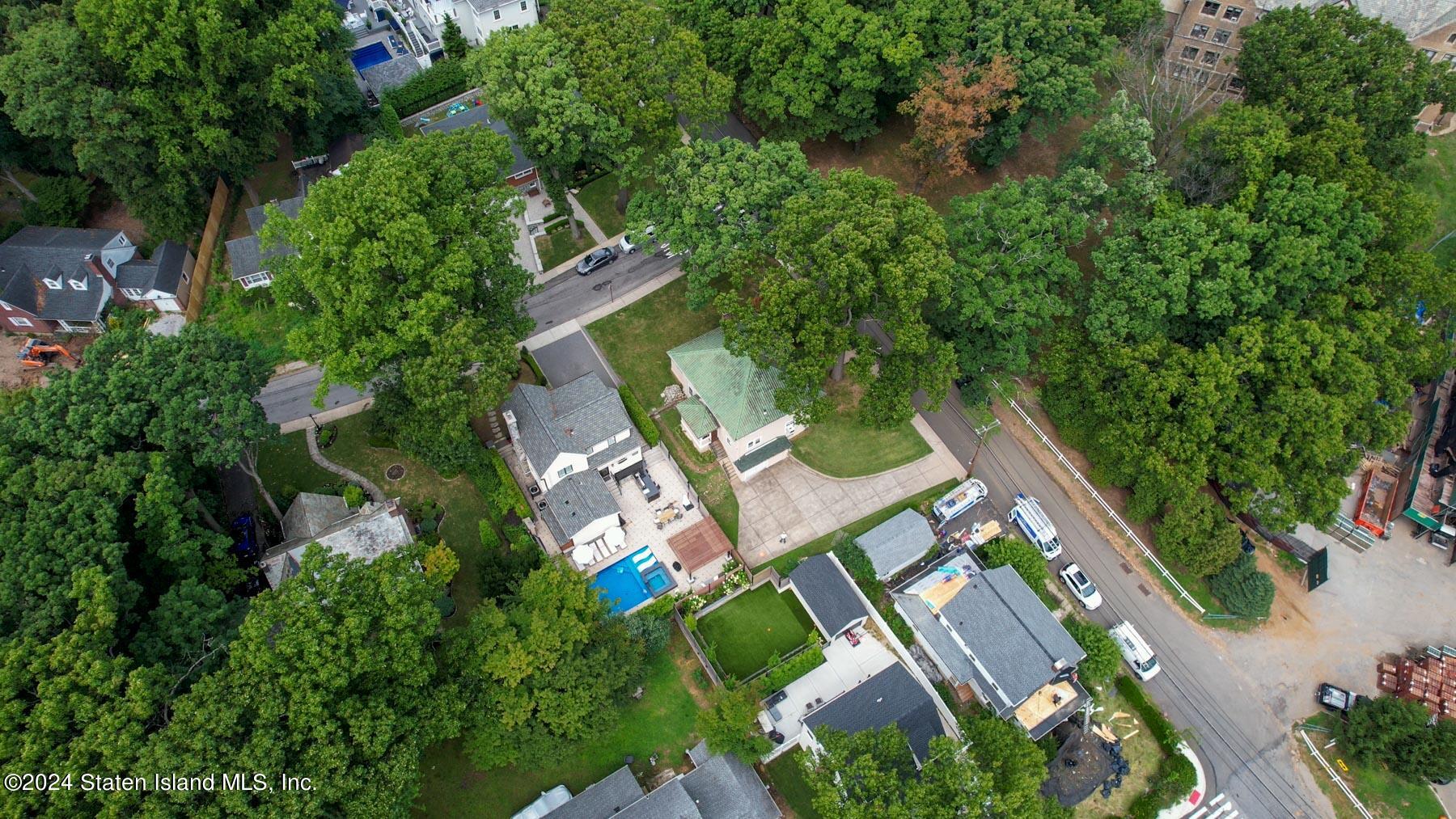 84 Campus Road Staten Island, NY 10301 - Photo 53 of 57 DJI_0003.00_02_41_15.Still018