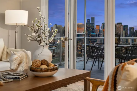 $2,599,000 | 317 Highland Drive, Seattle, WA 98109