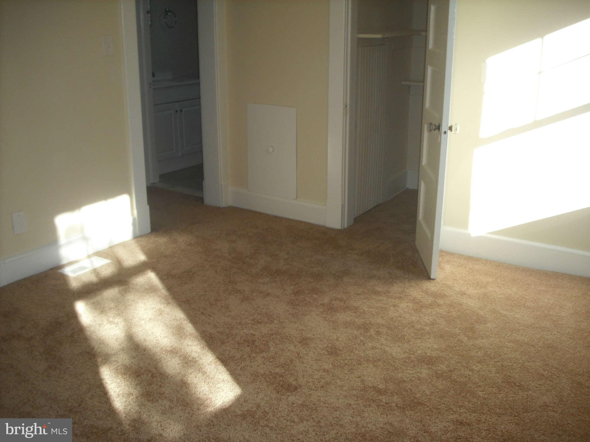 502 Kingston Road Baltimore, MD 21229 - Photo 2 of 30 Interior (General)