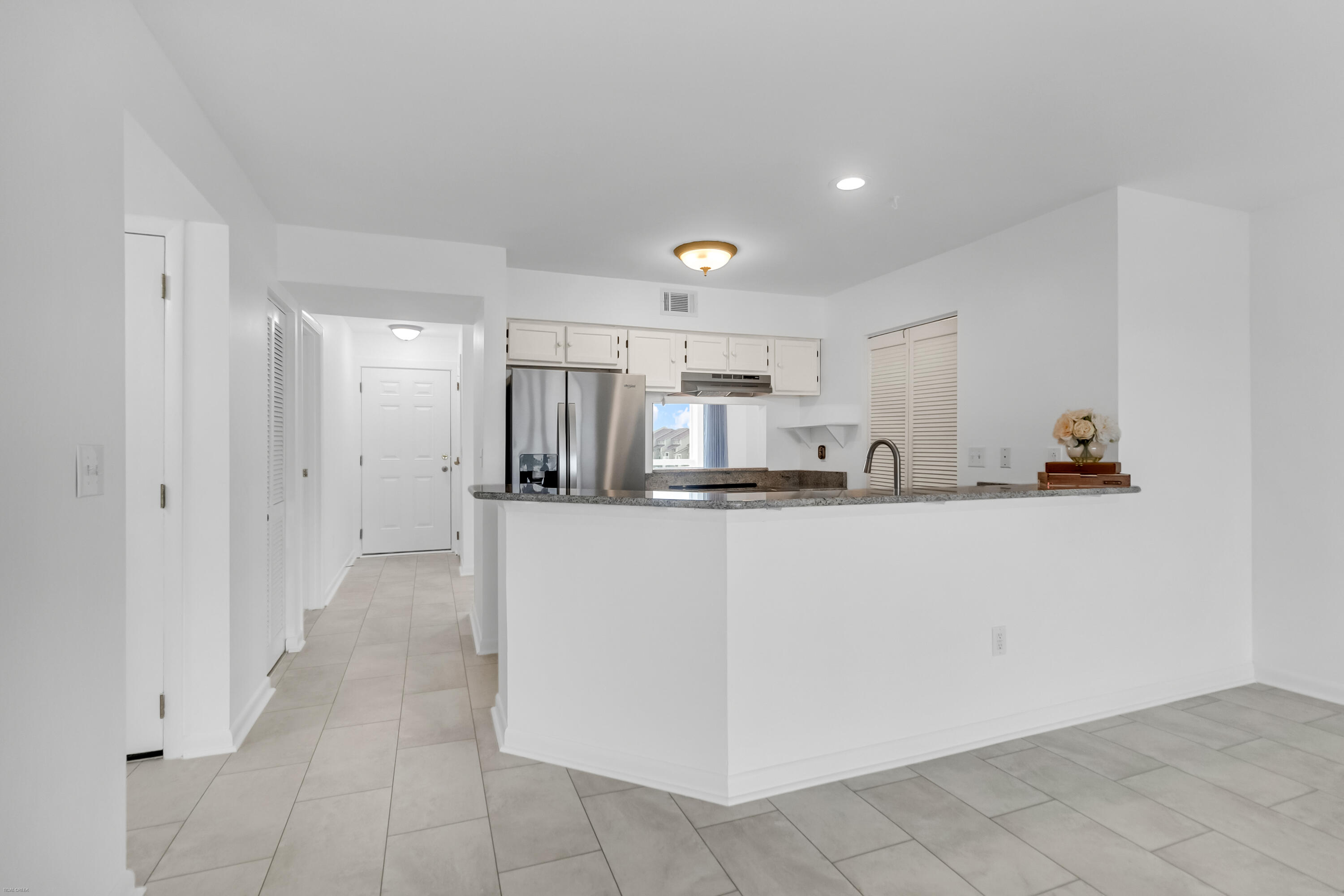 100 Mariners Cay Drive Folly Beach, SC 29412 - Photo 5 of 33 100 Mariners Cay -Tidacreekphoto- (26)