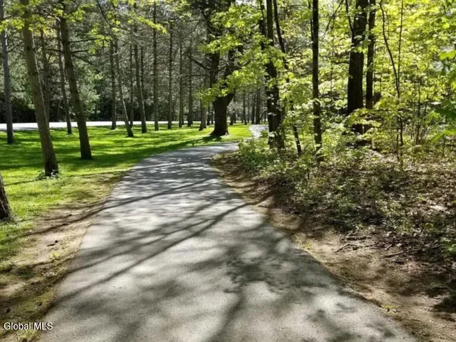 $2,500 | 324 Ballston Avenue, Unit A5, Saratoga Springs, NY 12866