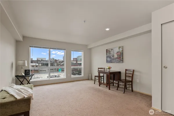 $269,995 | 2818 Grand Avenue, Unit B401, Everett, WA 98201