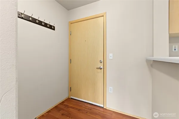 $269,995 | 2818 Grand Avenue, Unit B401, Everett, WA 98201