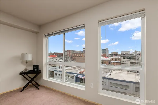 $269,995 | 2818 Grand Avenue, Unit B401, Everett, WA 98201