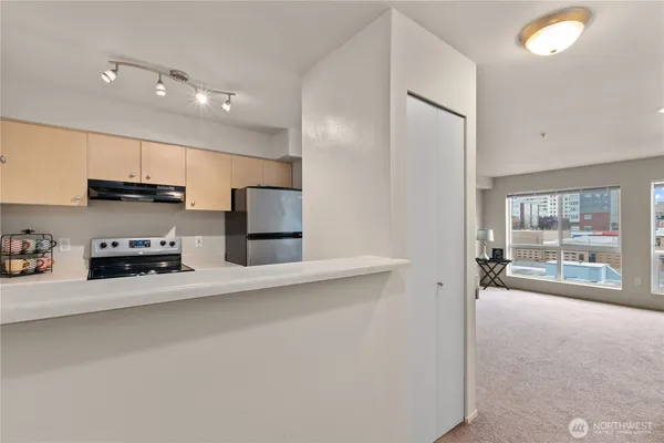 $269,995 | 2818 Grand Avenue, Unit B401, Everett, WA 98201