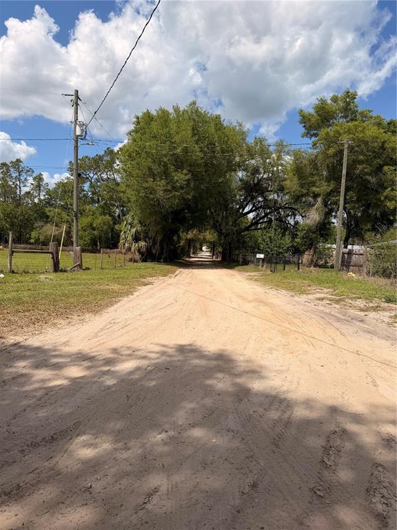 20512 Ramer Road Dade City, FL 33523 - Photo 4 of 9