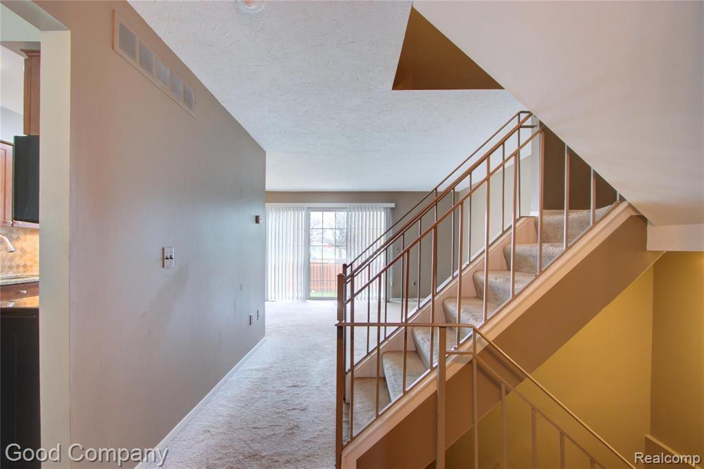 3507 Crooks Road Royal Oak, MI 48073 - Photo 12 of 43