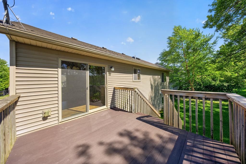 3909 46 Avenue Northwest Rochester, MN 55901 - Photo 6 of 36