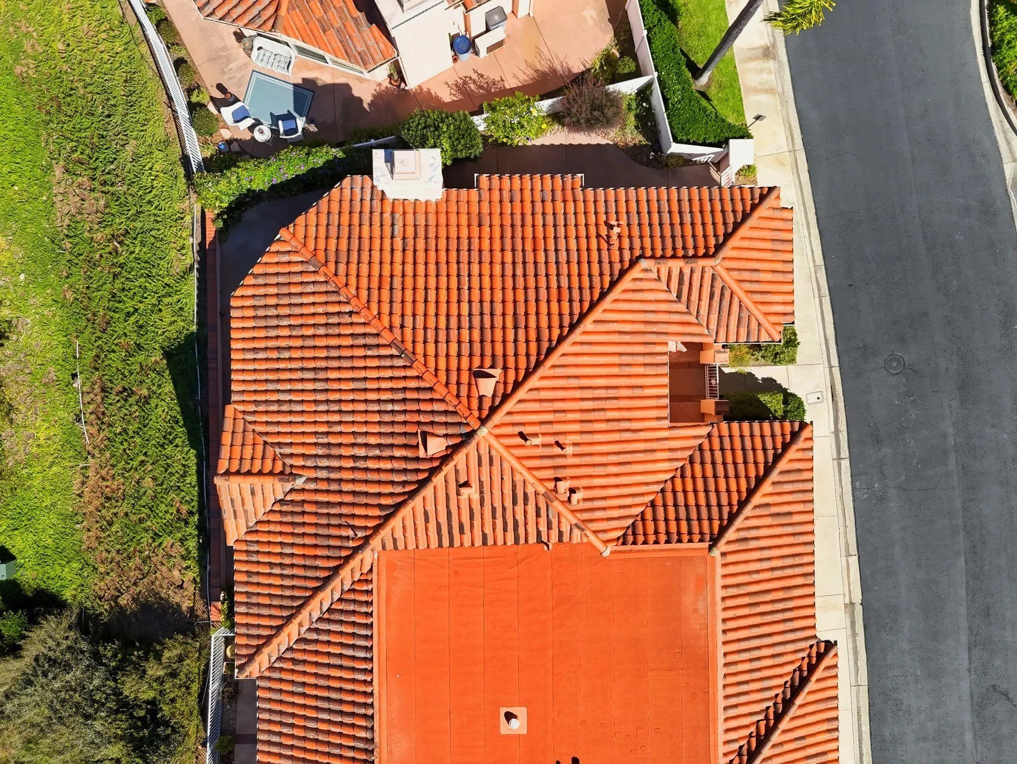 1274 Rue St Moritz San Marcos, CA 92078 - Photo 35 of 39 a view of a wooden balcony