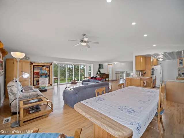 $895,500 | 10916 East Rinear Road, Valleyford, WA 99036