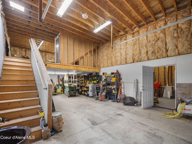 $895,500 | 10916 East Rinear Road, Valleyford, WA 99036