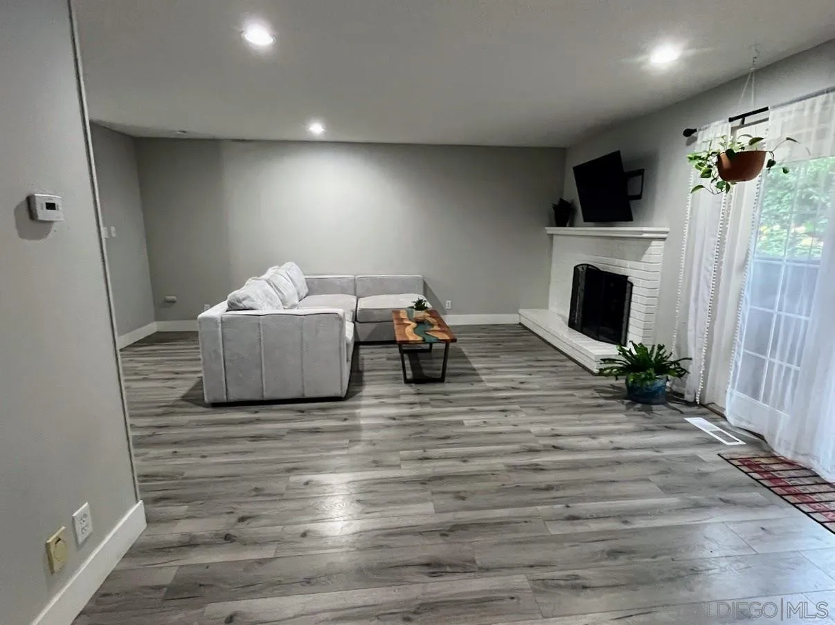 5206 Marit Drive Santa Rosa, CA 95409 - Photo 3 of 30 Gallery Image 3