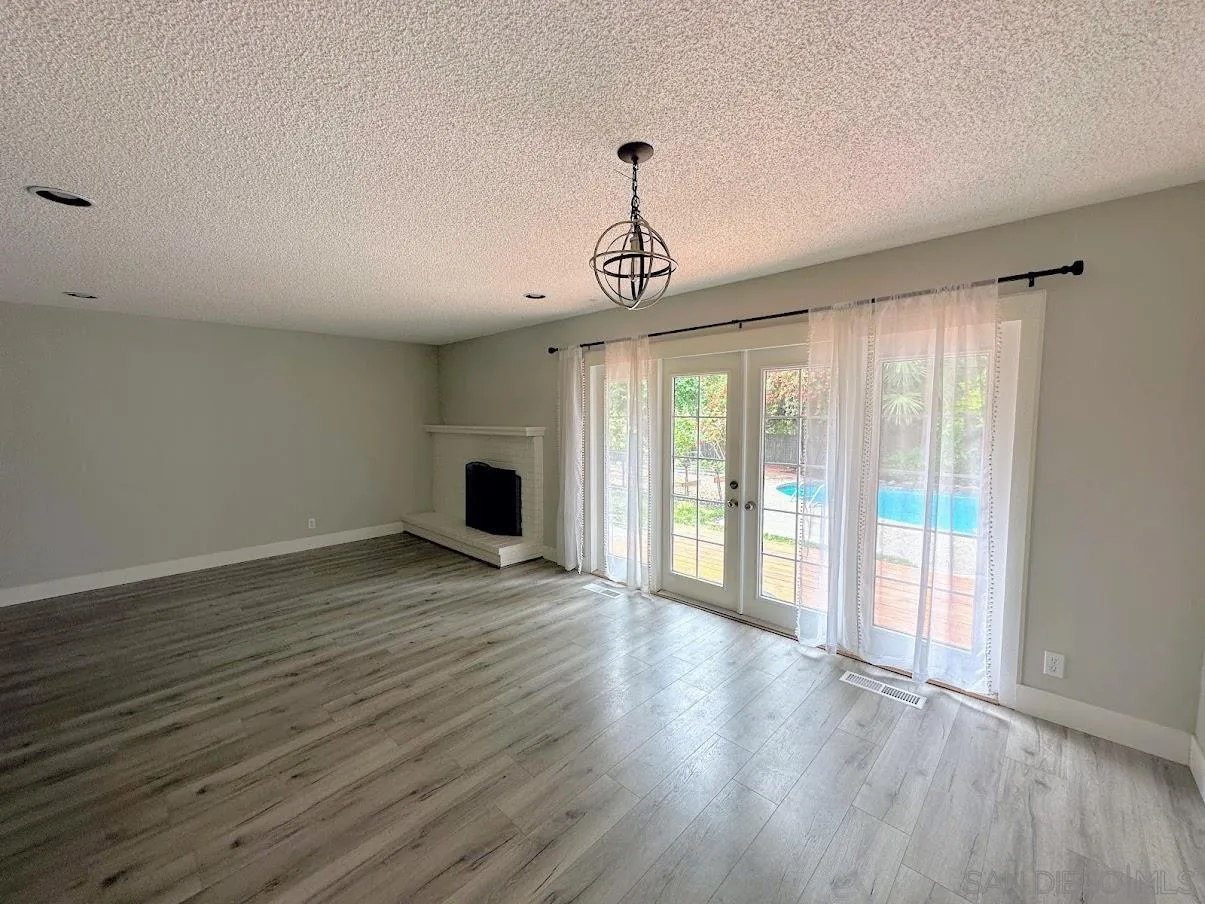 5206 Marit Drive Santa Rosa, CA 95409 - Photo 4 of 30 Gallery Image 4