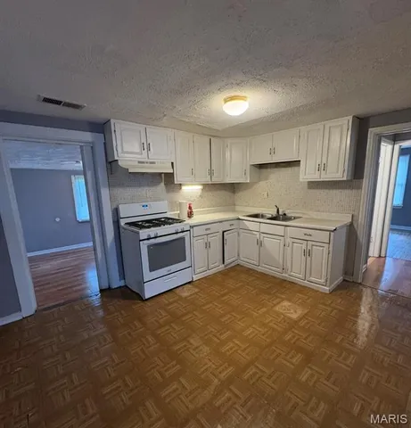 $79,000 | 433 Jean Avenue, St. Louis, MO 63135