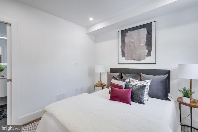 $765,000 | 729 Princeton Place Northwest, Unit 1, Washington, DC 20010