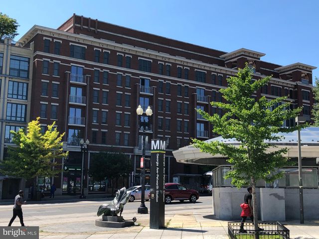 $765,000 | 729 Princeton Place Northwest, Unit 1, Washington, DC 20010