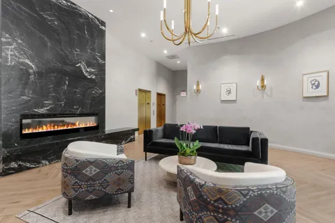 $399,000 | 340 West Superior Street, Unit 1603, Chicago, IL 60654