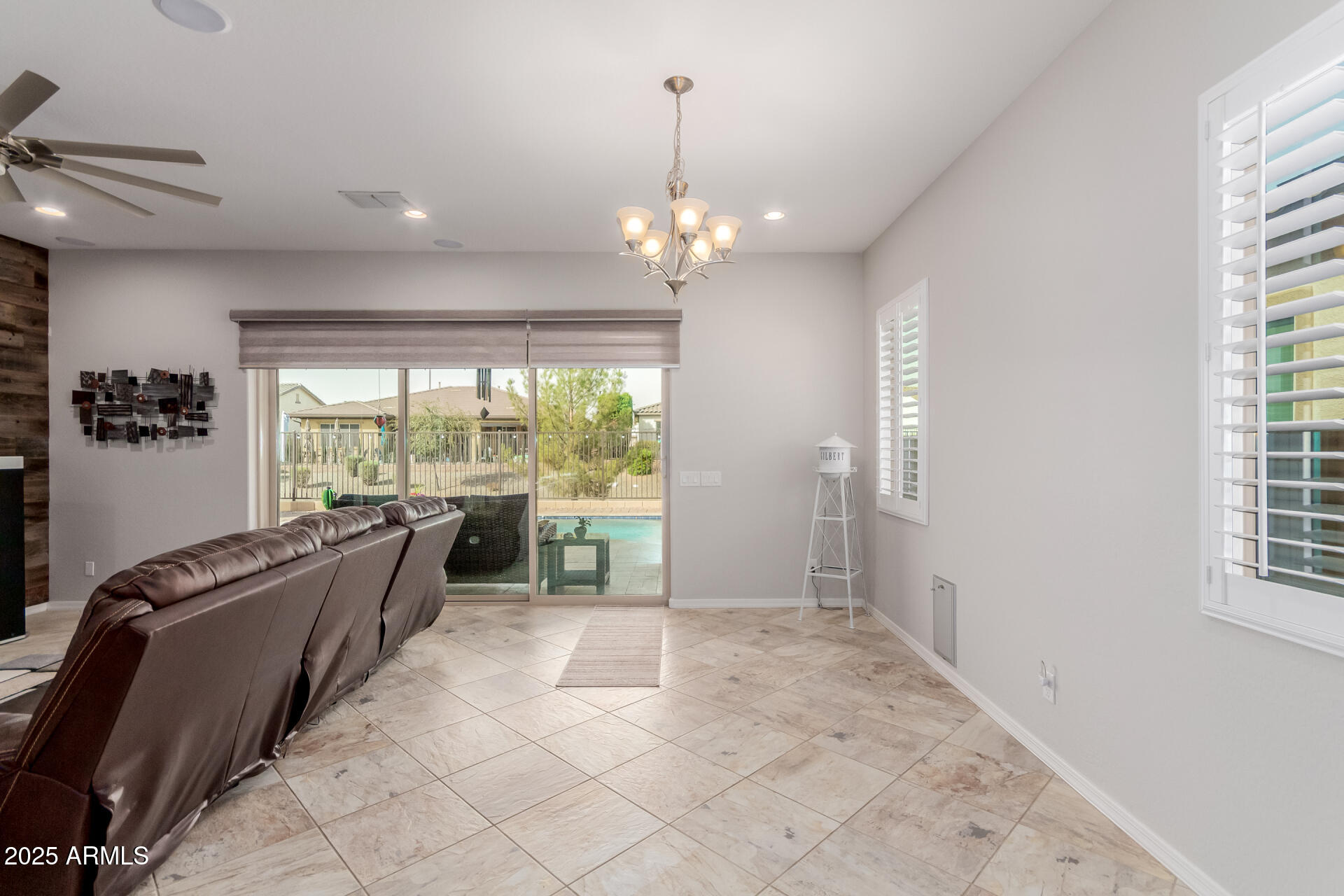 3816 East Rakestraw Lane Gilbert, AZ 85298 - Photo 12 of 67 13 Rakestraw