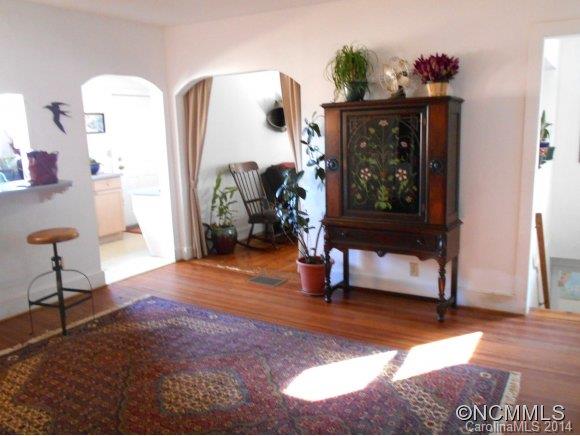 17 Delano Road Asheville, NC 28805 - Photo 9 of 24 Gallery Image 9