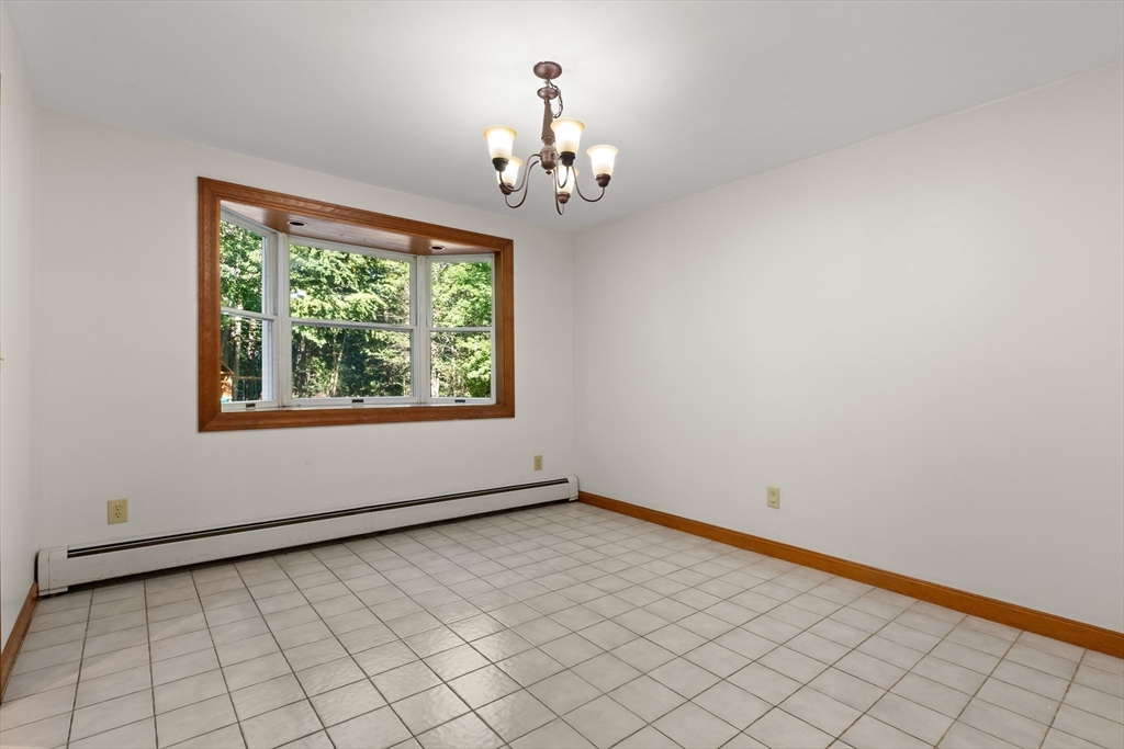 54 Baker Road Salisbury, MA 01952 - Photo 11 of 39