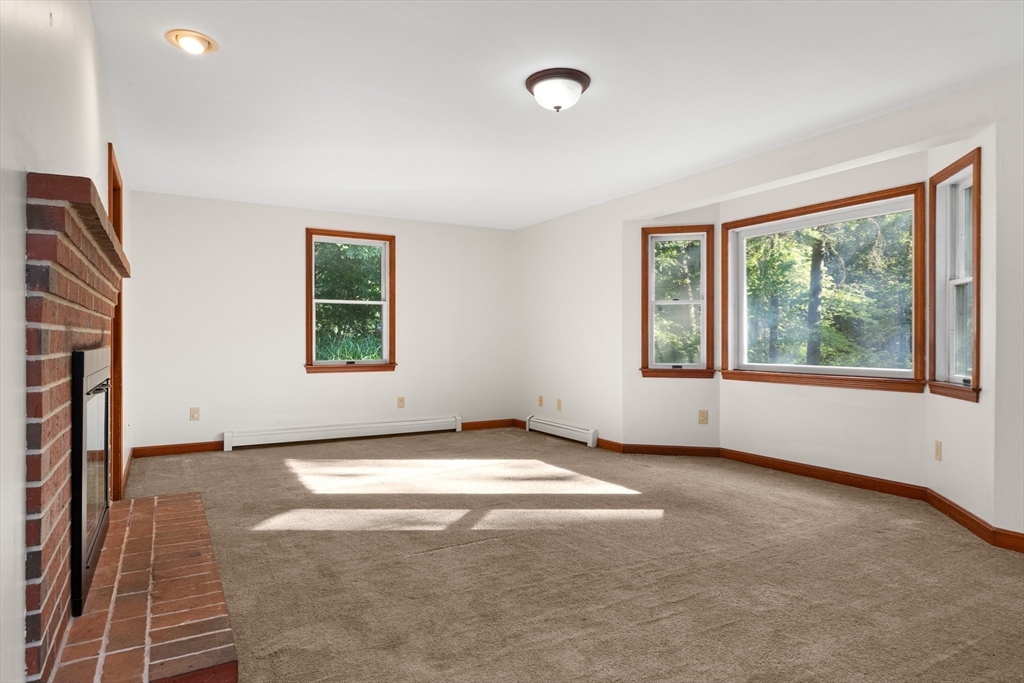 54 Baker Road Salisbury, MA 01952 - Photo 16 of 39