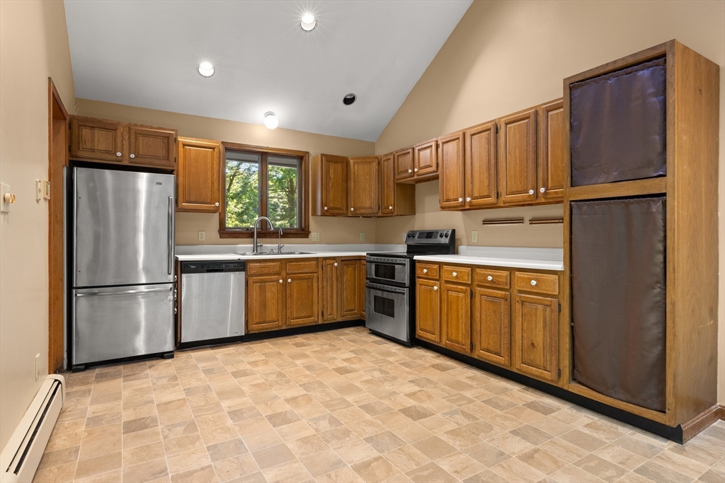 54 Baker Road Salisbury, MA 01952 - Photo 7 of 39